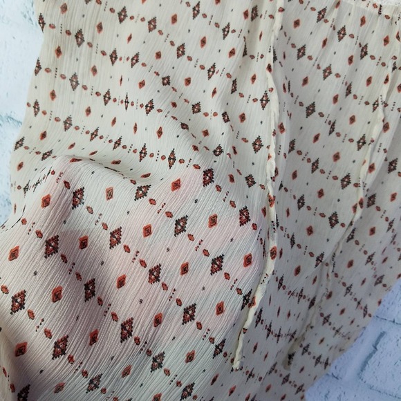 Pink Rose  Womens Semi Sheer Tribal Print Boho Top Size Large - Picture 7 of 7